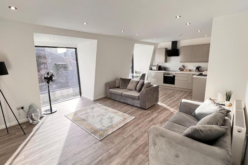 Apartamento Top Floor Gem In Liverpool City Centre Exterior foto