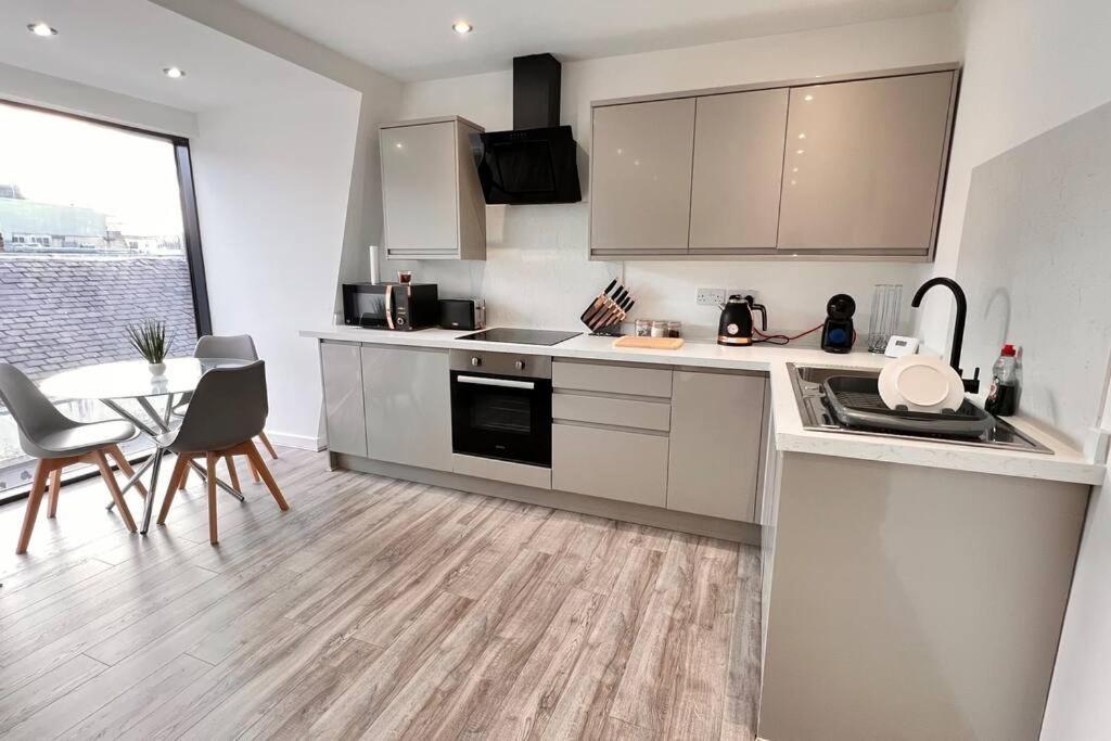 Apartamento Top Floor Gem In Liverpool City Centre Exterior foto